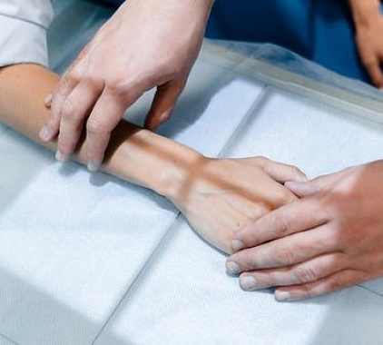 Рентген лучезапястного сустава Рентген лучезапястного сустава